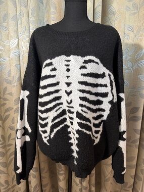 Black Skeleton Intarsia Crewneck Sweater - Women